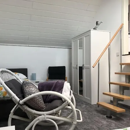 Auf Denkmalgeschuetztem Sturmhof Grefrath